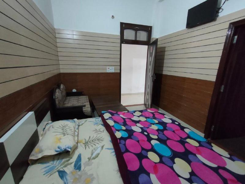 Arjun Guest House Pathānkot Buitenkant foto