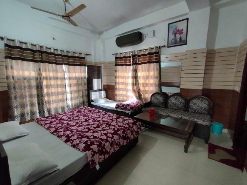 Arjun Guest House Pathānkot Buitenkant foto