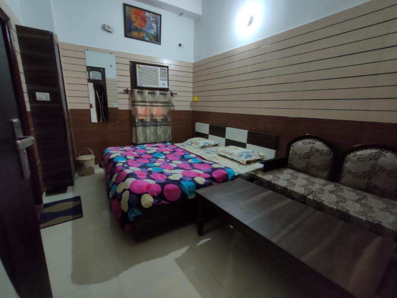Arjun Guest House Pathānkot Buitenkant foto