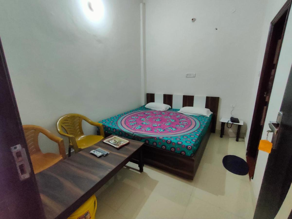 Arjun Guest House Pathānkot Buitenkant foto